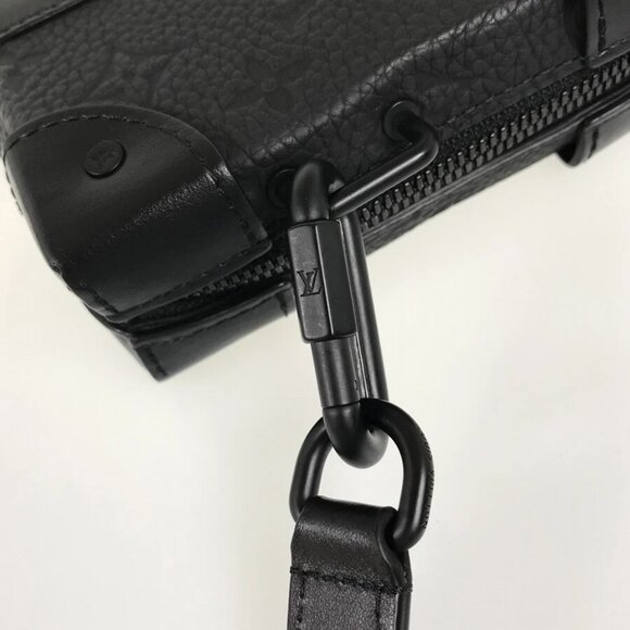 LOUIS VUITTON Taurillon Leather Soft Trunk Wallet Shoulder bag - Picture 9 of 14